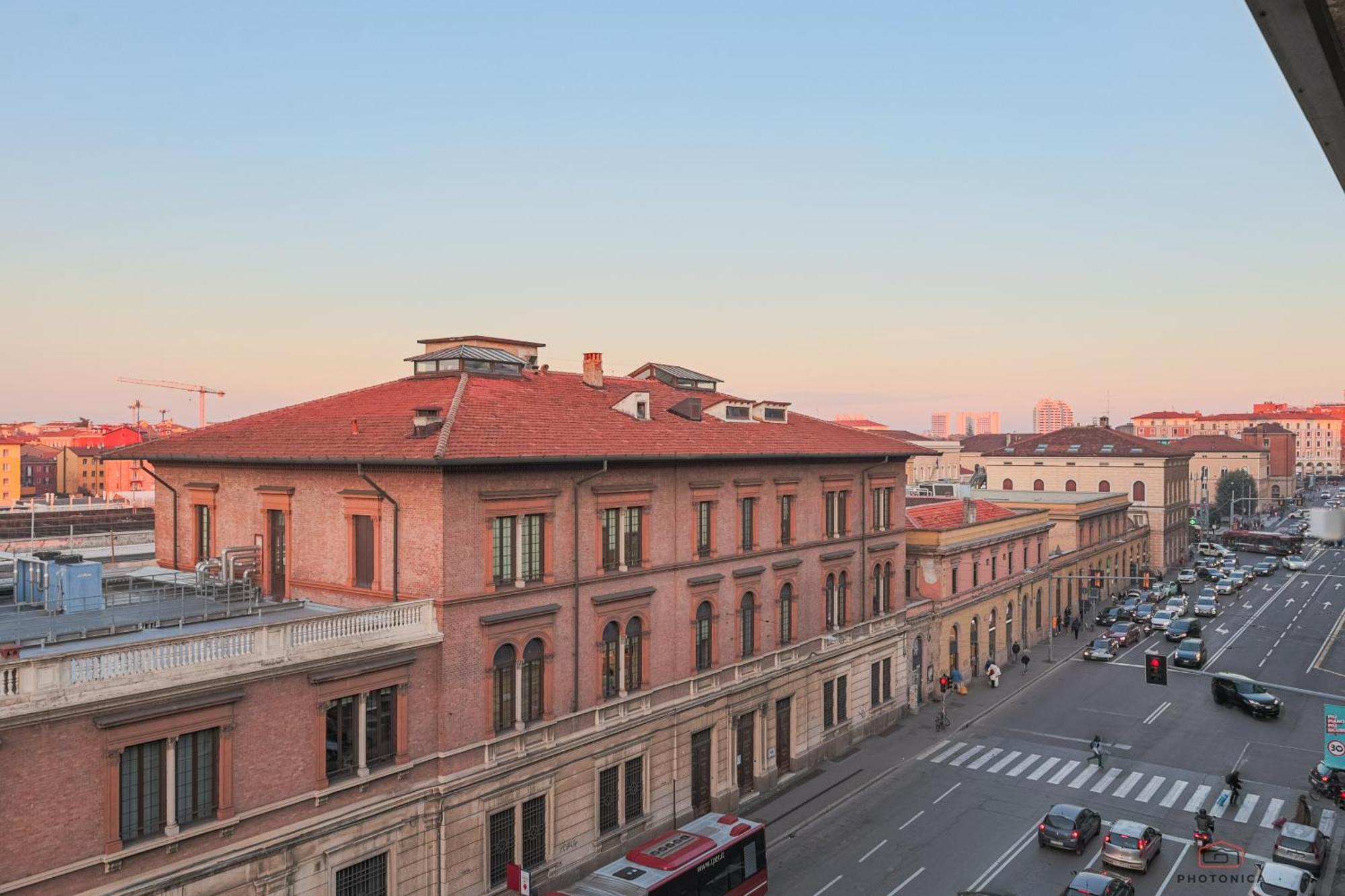 Front Station Apartment - Stazione Centrale Di Bologna Exterior photo